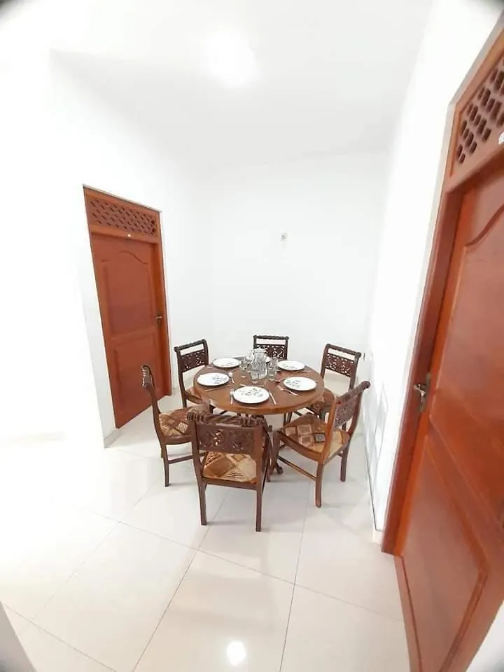 Jasmine Apartments Negombo 0*,